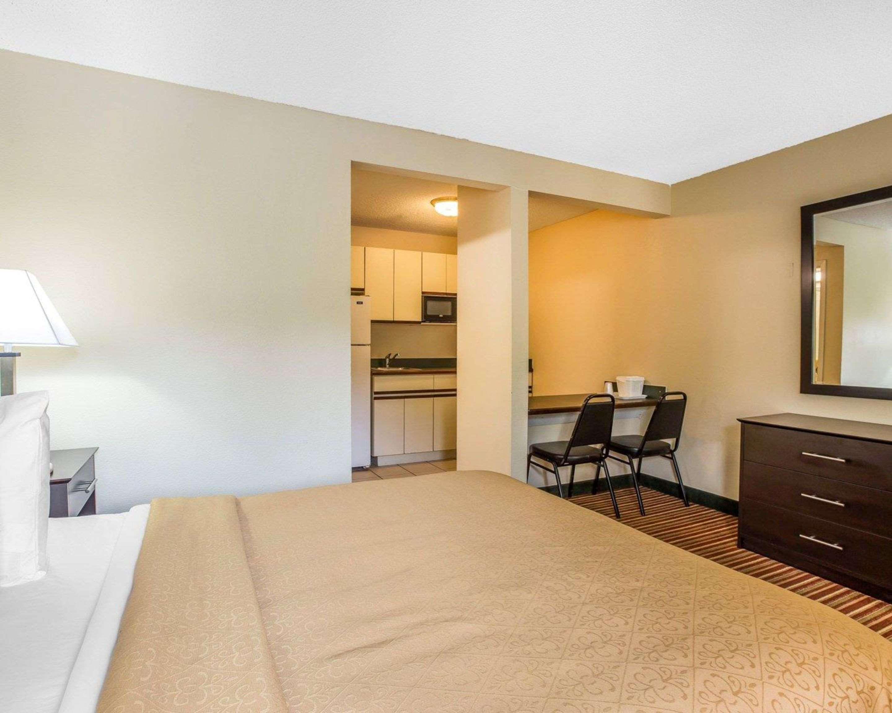 Suburban Studios Augusta Extérieur photo