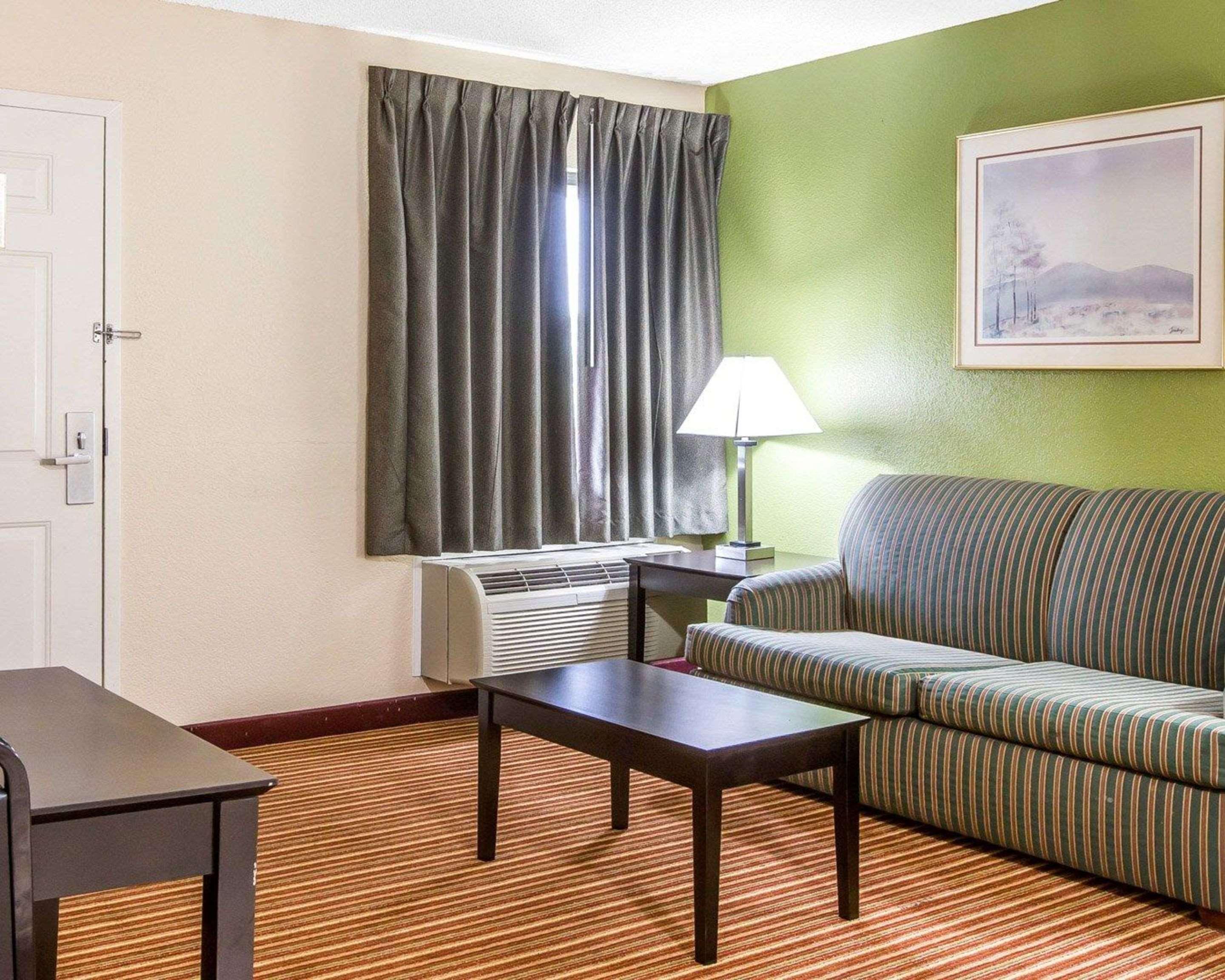 Suburban Studios Augusta Extérieur photo
