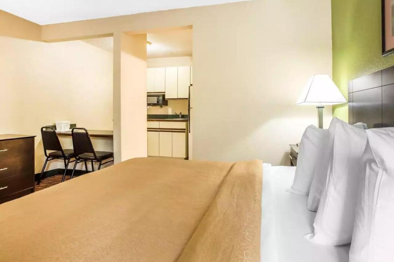 Suburban Studios Augusta Extérieur photo